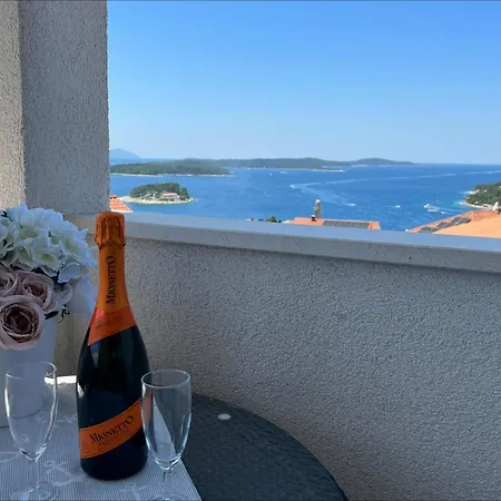 La Fee Studio Apartment Hvar Town Exterior photo